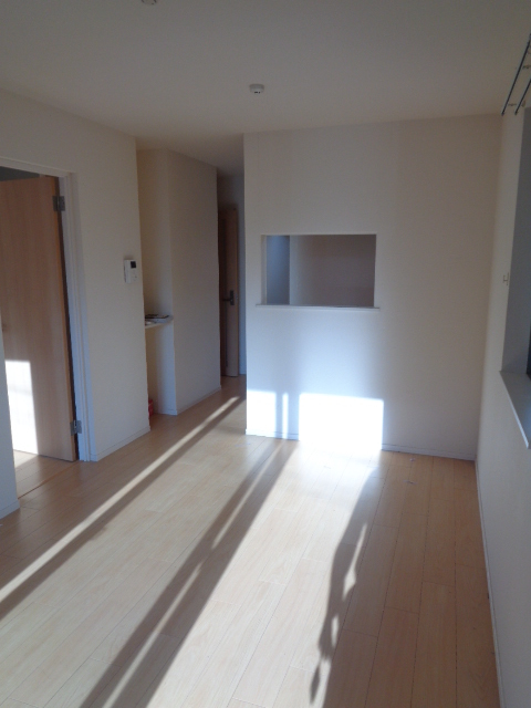 居室・リビング　2面採光の明るい室内