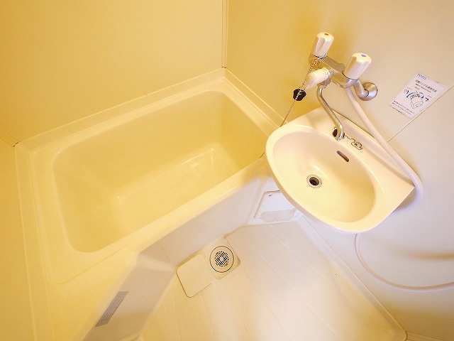 バス・シャワールーム　きれいなお風呂です