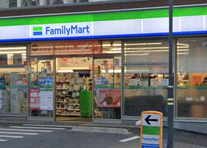 コンビニ　ファミリーマート 西寺尾二丁目店（コンビニ）まで414m