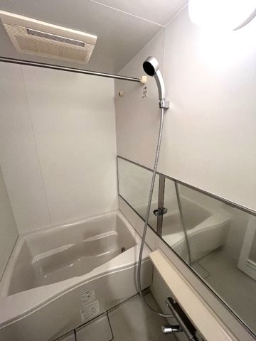 バス・シャワールーム　☆ゆったりくつろげるお風呂☆