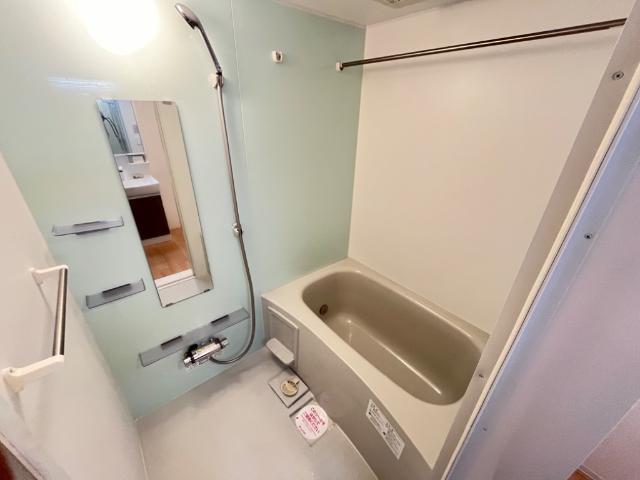 バス・シャワールーム　バス