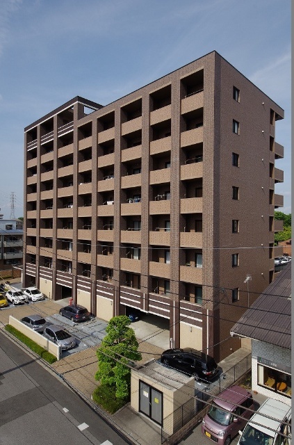 建物外観　壱番館元今泉