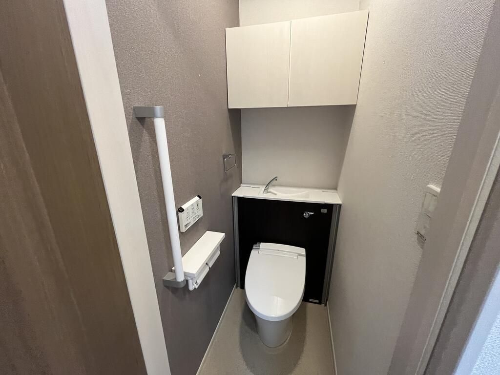 トイレ　トイレ