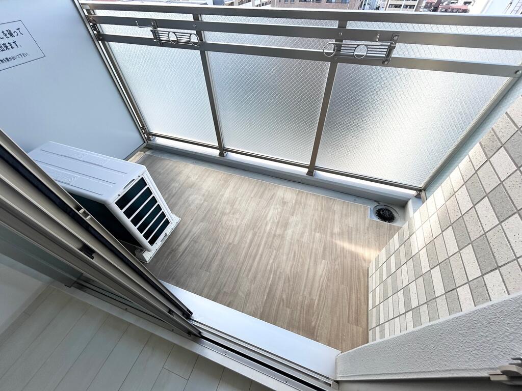 バルコニー　※写真は同マンションの別室内の写真になります