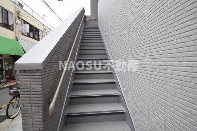 ロビー　落ち着いたロビーです