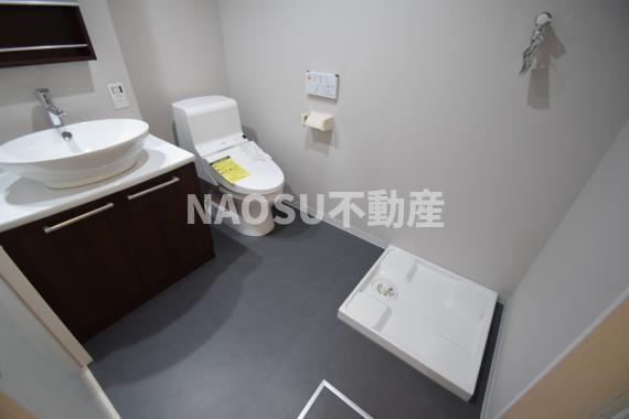 洗面設備　スペースが確保できる洗面所です