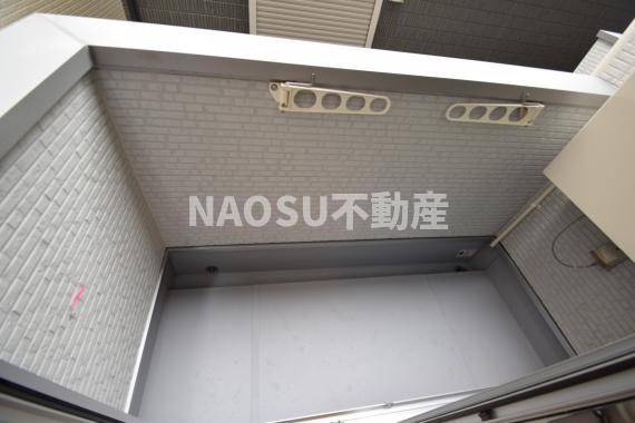 バルコニー　お洗濯にも便利なバルコニー付き