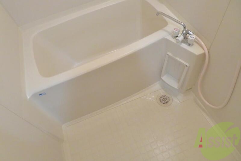 バス・シャワールーム　大きなバスタブくつろぎタイムにもピッタリですね。