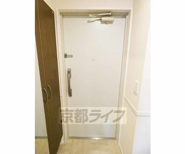 その他設備　しっかりとしたドア。