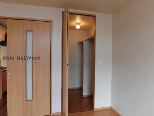 収納　※参考写真　同型タイプ