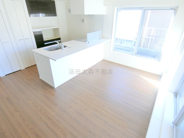 居室・リビング　LDK　カウンターキッチンのリビングダイニングキッチン