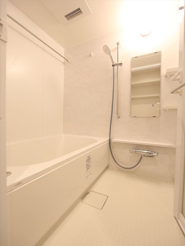 バス・シャワールーム　浴室暖房乾燥機付　オートバス・高温たし湯機能付お風呂