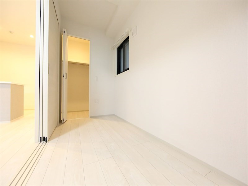 その他部屋・スペース　洋室4.8帖　ウォークインクローゼット付（収納充実してます）