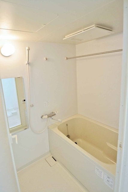 バス・シャワールーム　バスルーム