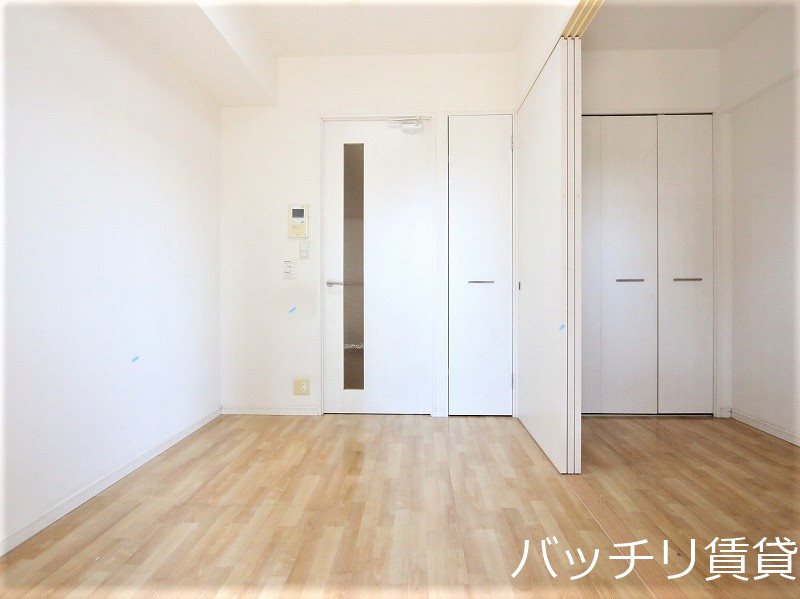 居室・リビング　別号室の画像。現況を優先します。