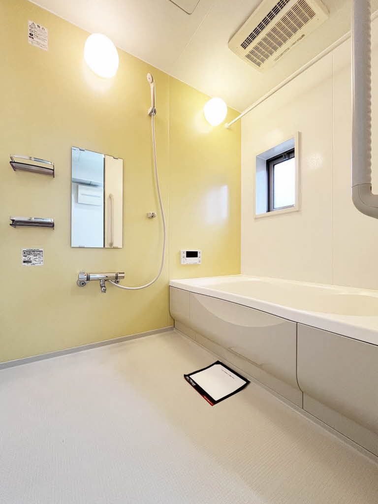 バス・シャワールーム　清潔感のある空間でリフレッシュ♪