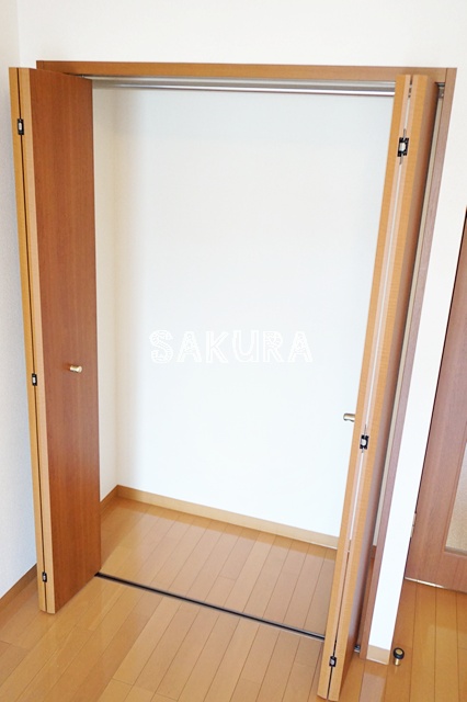 収納　お荷物の多い方でも安心のクローゼット付き♪