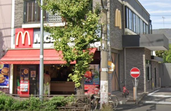 飲食店　マクドナルド川崎富士見通り店（飲食店）まで530m