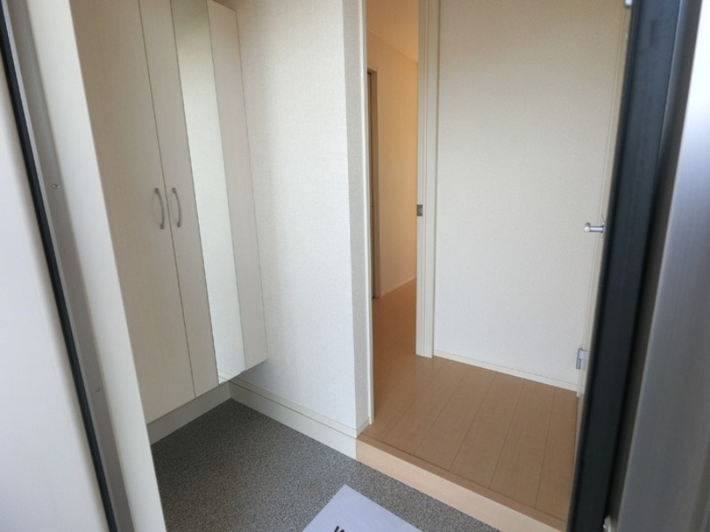 玄関　図面と現状に相違がある場合には現状を優先