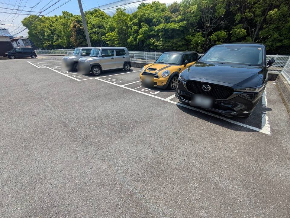 駐車場　駐車場