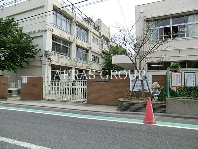 小学校　世田谷区立瀬田小学校（小学校）まで866m