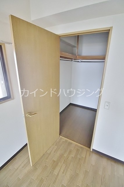 収納　ウォークインクローゼット