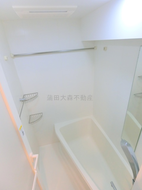 バス・シャワールーム　浴室乾燥機付きのお風呂
