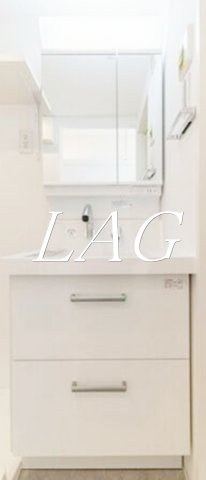 洗面設備　独立洗面台です。