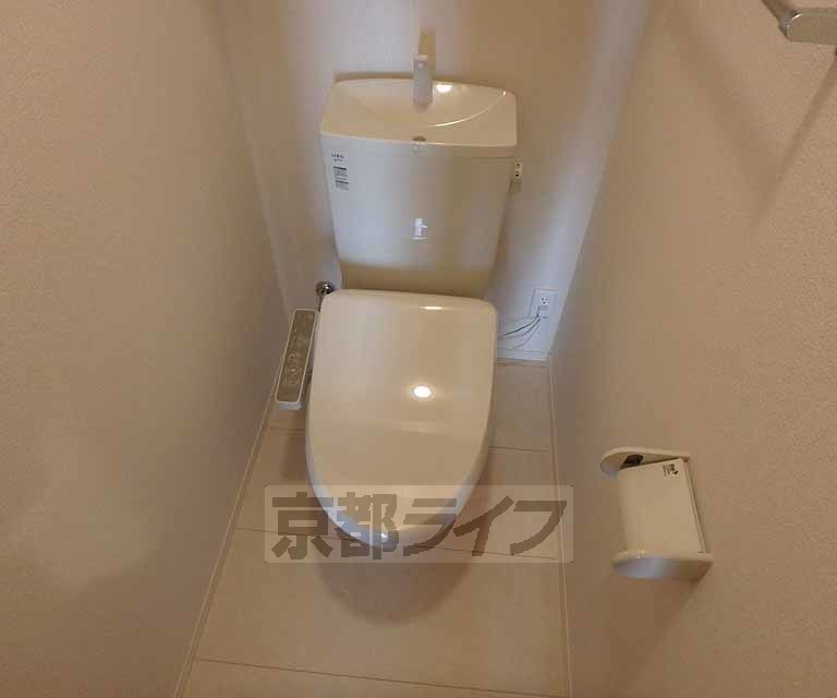 トイレ　ウォシュレット付きトイレです。