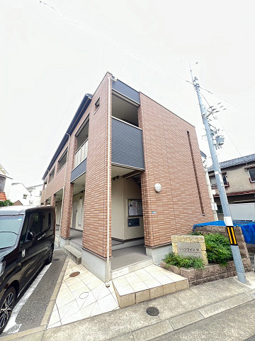 建物外観　落ち着いた雰囲気の外観です
