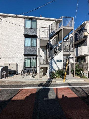エントランス　落ち着いたエントランスです