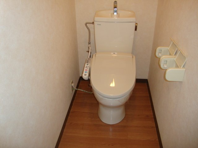 トイレ　シャワー付トイレ