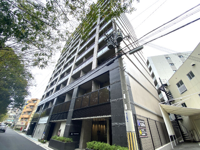 建物外観　江坂駅から徒歩４分！