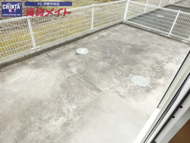 庭　同型反転タイプ参考写真