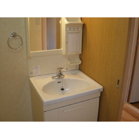 洗面設備　※別部屋の参考写真になります。