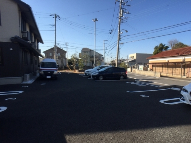 駐車場　駐車場