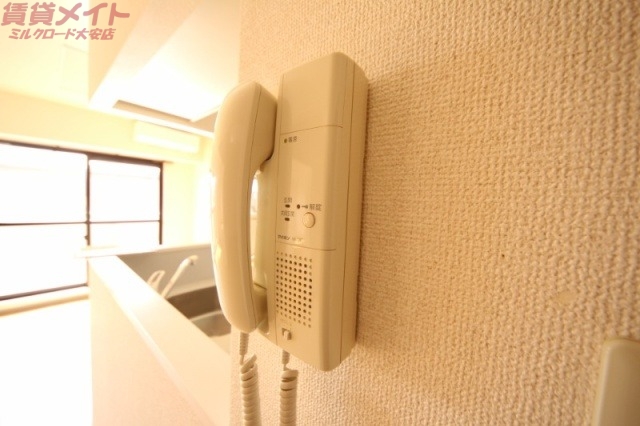 セキュリティ　同物件別部屋の写真
