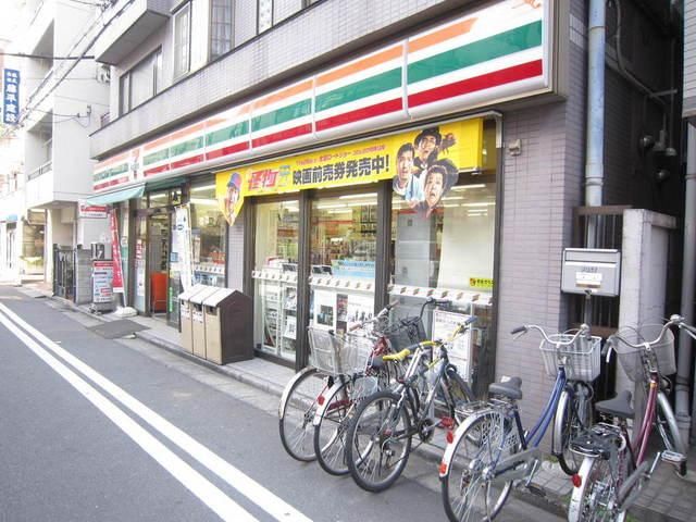 コンビニ　セブンイレブン（コンビニ）まで360m