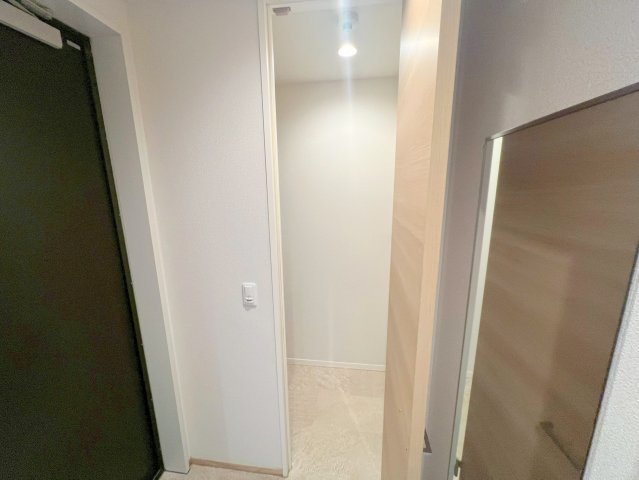 収納　大きいシューズボックスは靴がいっぱい入れれますね。