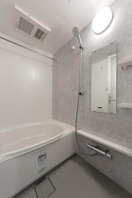 バス・シャワールーム　※写真は同タイプ住戸です。