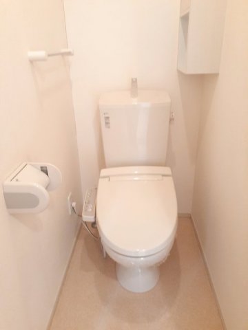 トイレ　コンパクトで使いやすいトイレです