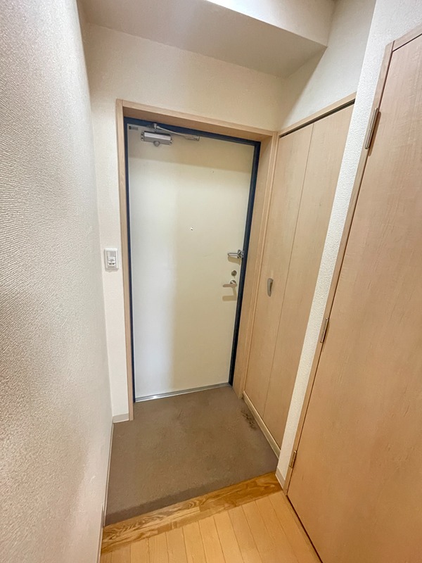 玄関　※別号室写真使用