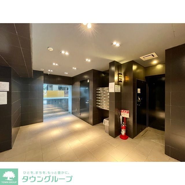 エントランス　１階エントランスロビー