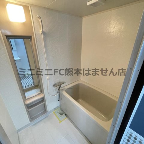 バス・シャワールーム　別号室の        部屋の写真です。現況優先