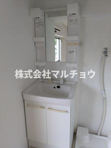 洗面設備　使いやすい洗面所です