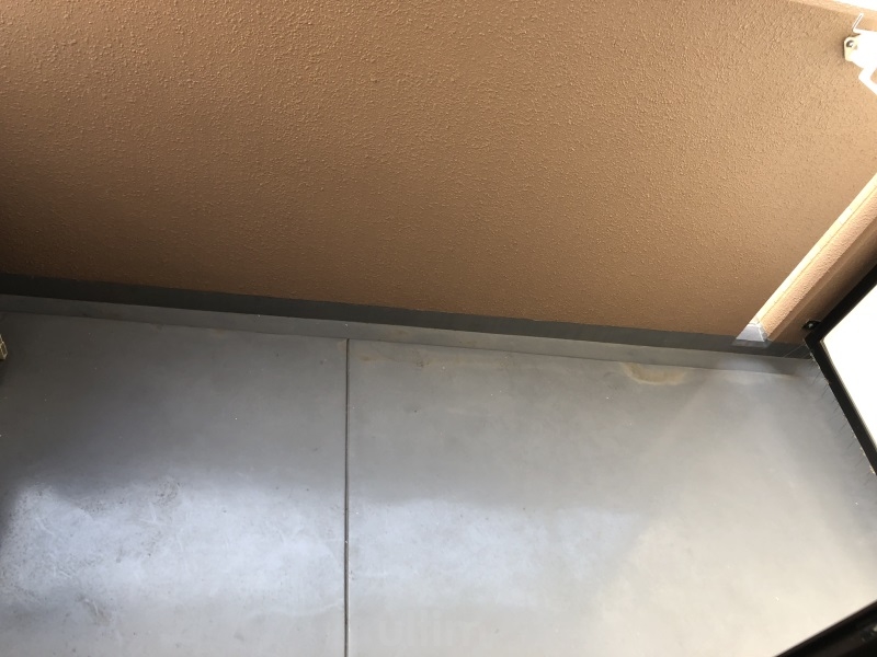 バルコニー　違うお部屋の写真です。ご参考までに