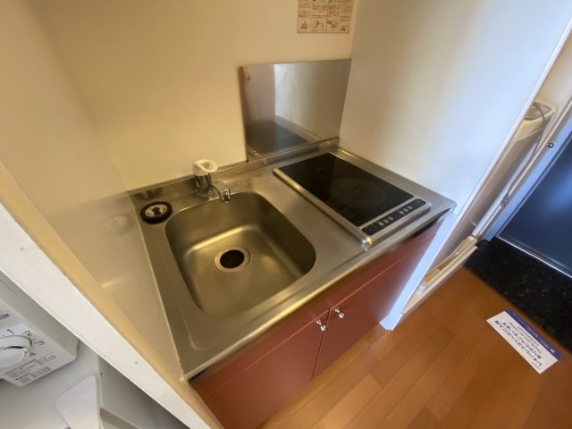 キッチン　設備・使用は号室により異なる為、現況を優先致します。