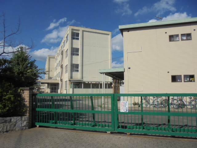 小学校　市川市立行徳小学校（小学校）まで368m