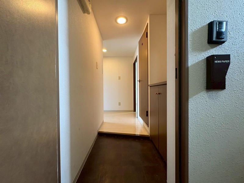 玄関　玄関の様子です。明るい印象ですね。気分もあがりそう。