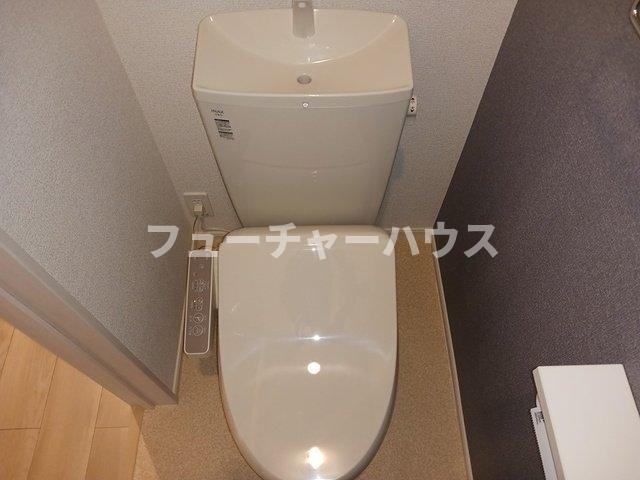 トイレ　清潔感のあるトイレです
